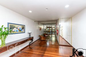Image 28 - 859455