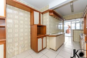 Image 10 - 859455