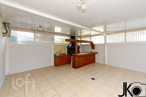 Image 4 - 859455