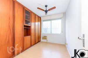 Image 19 - 859455