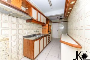 Image 11 - 859455
