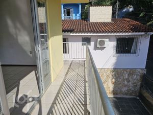 Image 21 - 859456