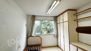 Image 19 - 859459