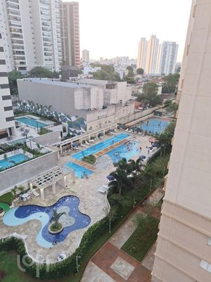 Image 17 - 859461