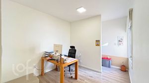 Image 21 - 859524