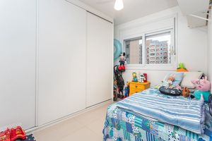 Image 4 - 859529
