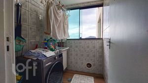 Image 19 - 859546
