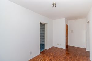 Image 4 - 859554