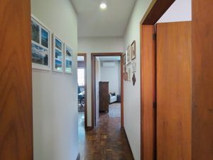 Image 4 - 859564