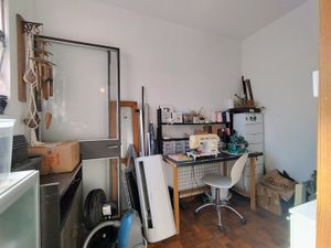 Image 28 - 859564