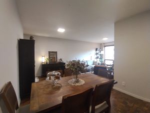 Image 3 - 859564