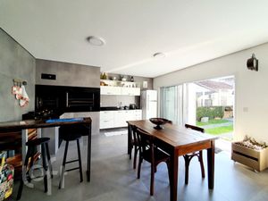 Image 34 - 859565