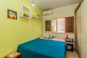 Image 11 - 859572
