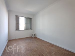 Image 19 - 859587