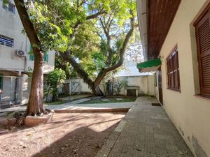 Image 32 - 859587