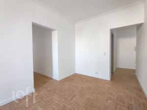 Image 4 - 859587