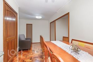 Image 17 - 859597