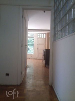Image 4 - 859636