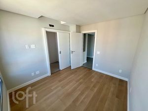 Image 8 - 859651