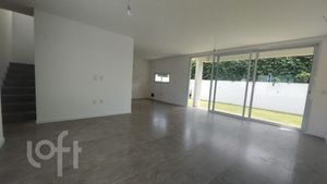 Image 7 - 859663
