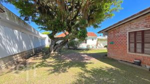 Image 33 - 859666