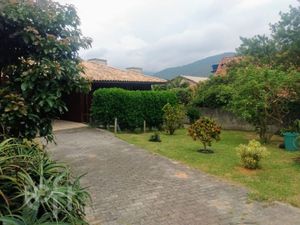 Image 2 - 859679