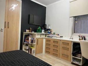 Image 12 - 859689