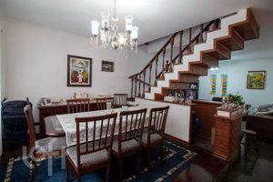 Image 6 - 859690