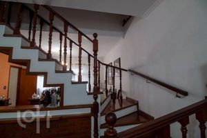 Image 10 - 859690