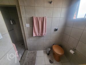 Image 19 - 859707