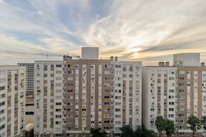 Image 6 - 859740
