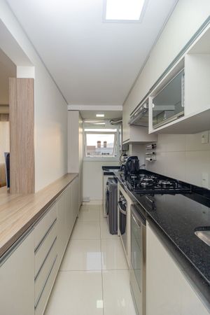 Image 17 - 859740