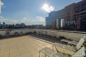 Image 3 - 859747