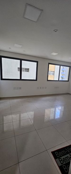 Image 4 - 859770