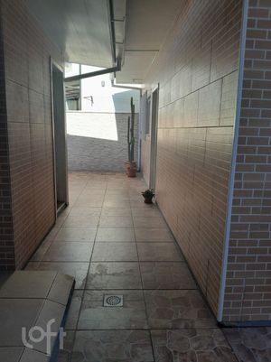 Image 8 - 859778