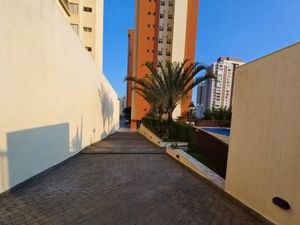 Image 17 - 859791