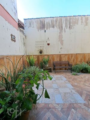 Image 4 - 859794