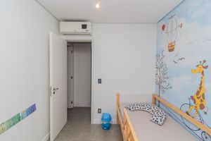 Image 17 - 859833
