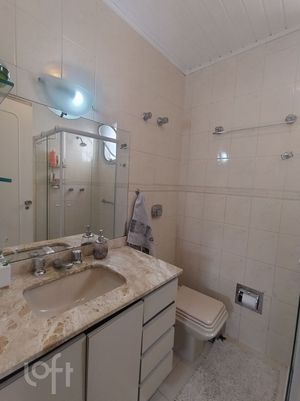 Image 19 - 859866