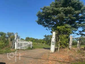 Image 4 - 859875