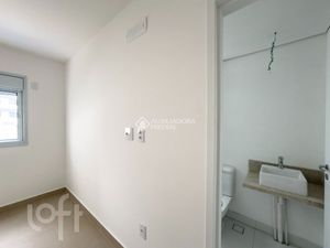 Image 17 - 859887