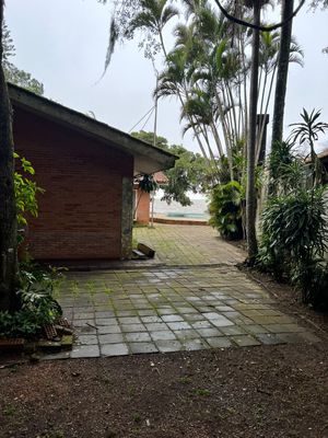 Image 11 - 859889