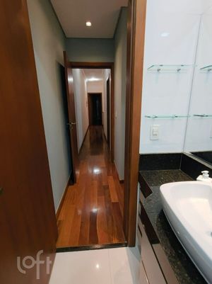 Image 7 - 859900