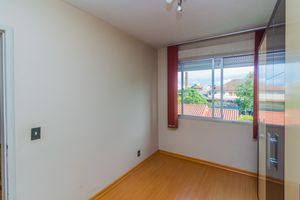 Image 9 - 859935