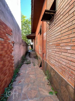 Image 10 - 859936