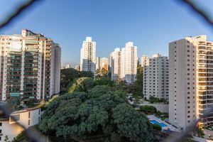 Image 7 - 859938