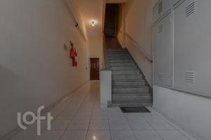 Image 5 - 859942