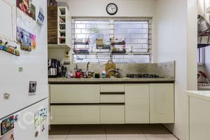 Image 2 - 859951