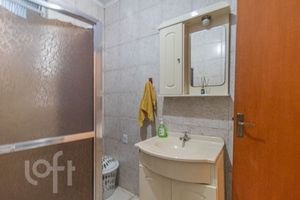 Image 9 - 859952