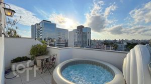 Image 6 - 859956
